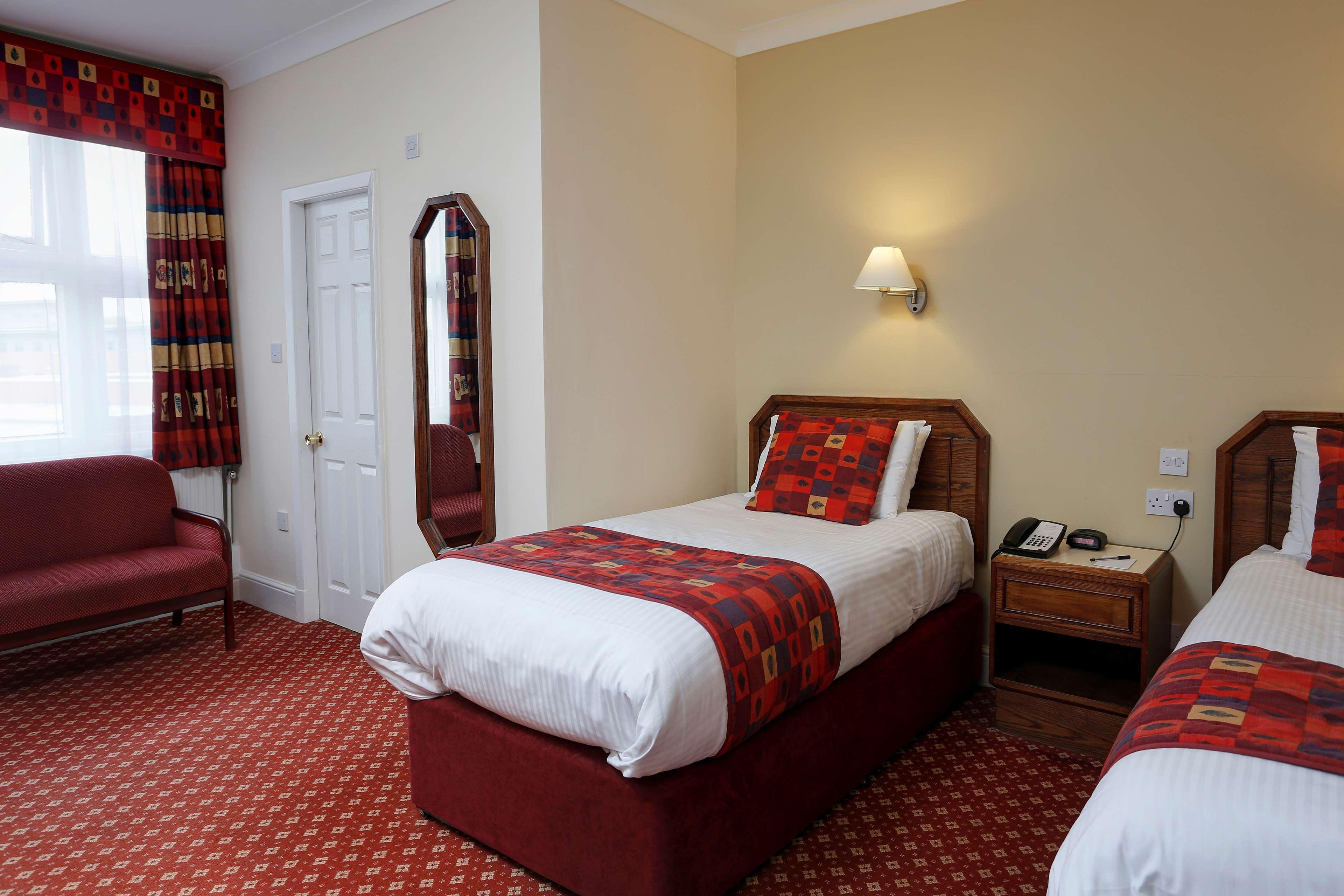 Crewe Arms Hotel Buitenkant foto