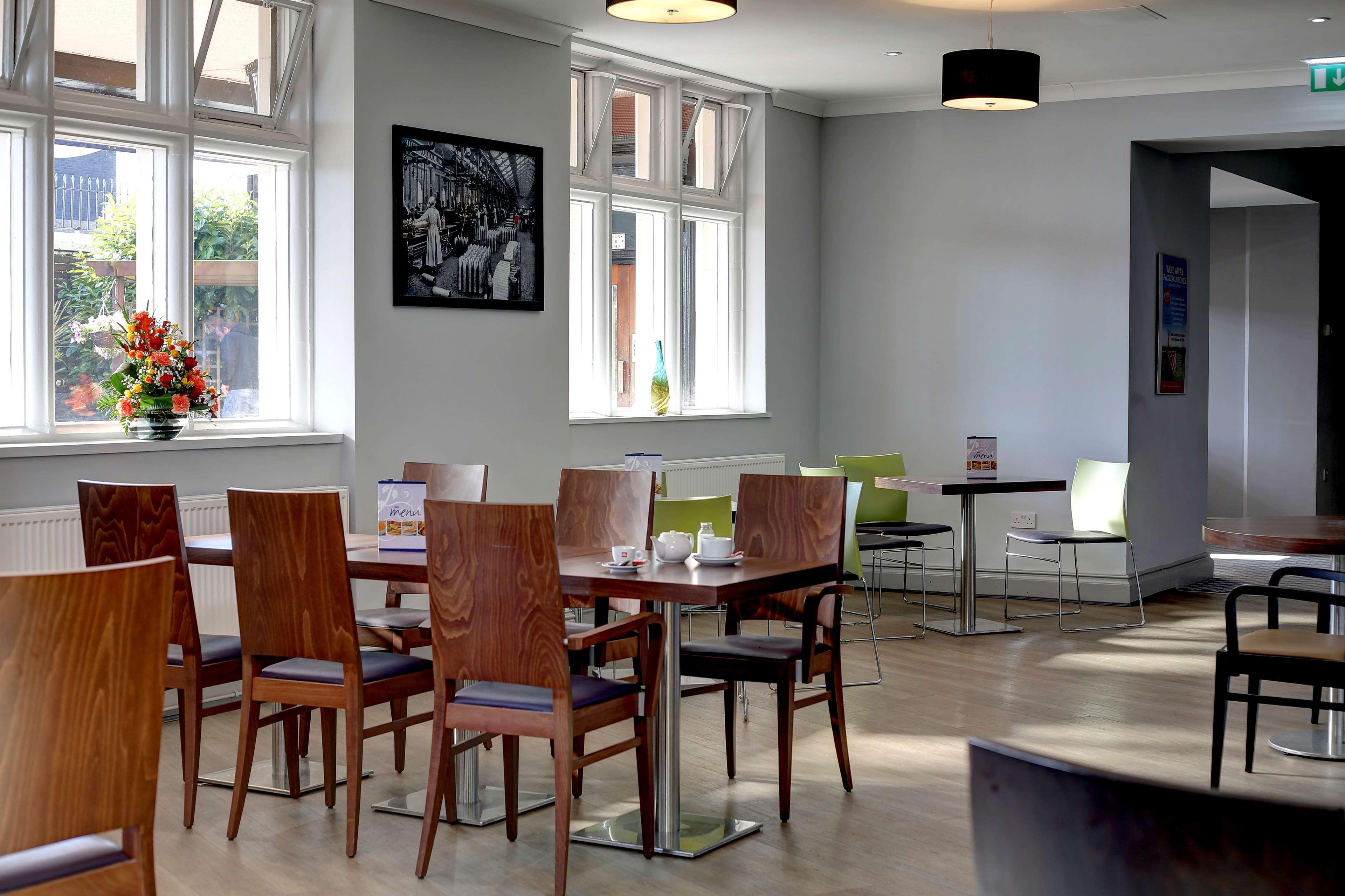 Crewe Arms Hotel Buitenkant foto