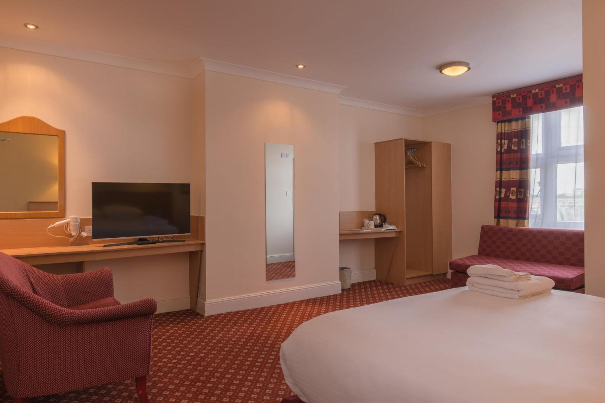 Crewe Arms Hotel Buitenkant foto