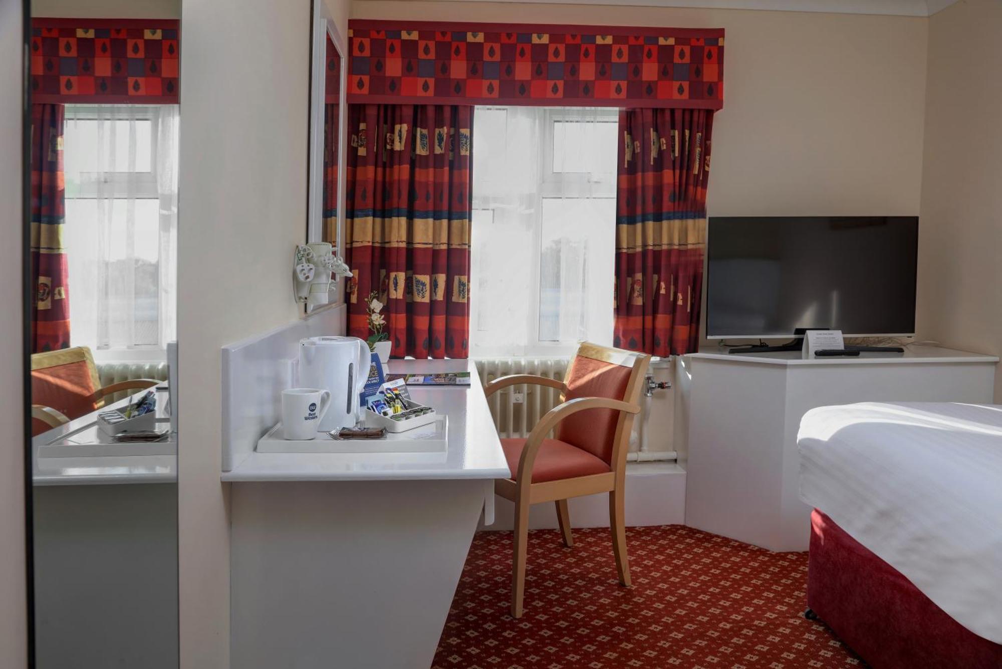 Crewe Arms Hotel Buitenkant foto