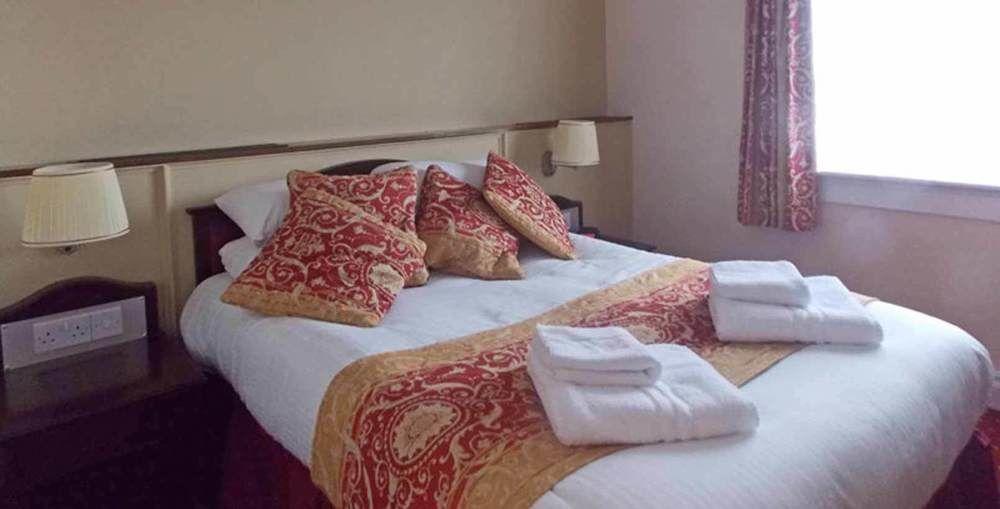 Crewe Arms Hotel Buitenkant foto